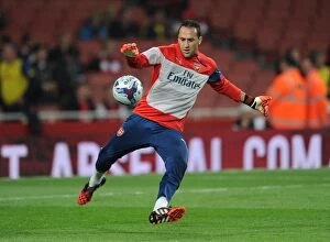 Arsenal v Southampton, League Cup 2014/15 Collection: David Ospina (Arsenal) before the match. Arsenal 1: 2 Southampton. Capital One Cup