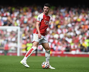 Declan Rice in Action: Arsenal vs. Nottingham Forest, Premier League 2023-24