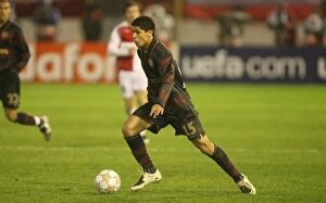 Images Dated 8th November 2007: Denilson in Action: Arsenal Holds Slavia Prague Scoreless in UEFA Champions League Group H