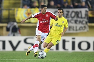 Denilson Gallery: Denilson (Arsenal) Angel Lopez (Villarreal)