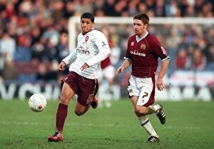 Images Dated 7th January 2008: Denilson (Arsenal) James O Connor (Burnley)