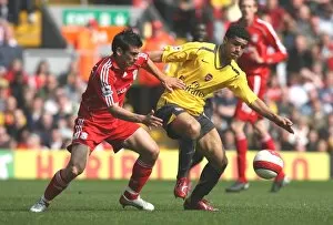 Liverpool v Arsenal 2006-7 Collection: Denilson (Arsenal) Mark Gonzalez (Liverpool)
