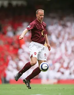 Dennis Bergkamp in Action: Arsenal's Victory over Wigan Athletic, 4:2, Highbury, London, 2006