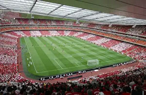 Dennis Bergkamp Farewell: Arsenal vs Ajax (2006) - A Tribute to the Dutch Maestro at Emirates Stadium