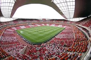 Dennis Bergkamp Farewell: Arsenal's Triumphant 2-1 Victory Over Ajax at Emirates Stadium (2006)