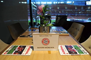 Arsenal V Bayern Munich 2013-14 Prints: Directors Box: Arsenal vs. Bayern Munchen, UEFA Champions League 2013-14