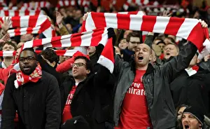 Arsenal V Manchester United 2011-12 Prints: Disappointment at the Emirates: Arsenal 1-2 Manchester United (2012)