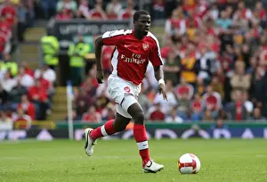 Blackburn Rovers V Arsenal 2008-9 Prints: Dominant Eboue: Arsenal's 4-0 Thrashing of Blackburn Rovers