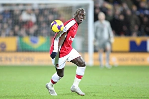 Hull City V Arsenal 2008-9 Prints: Dominant Sagna: Arsenal's 3-1 Victory Over Hull City, 17/01/2009