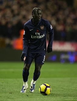 Bacary Sagna Collection: Dominant Sagna: Arsenal's 4-1 Victory Over Wolves in the Premier League (2009)