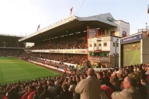 Images Dated 21st September 2005: The East Stand from the South Stand. Arsenal 7: 0 Everton. Barclays Premiership