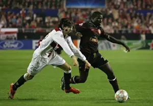 Eboue vs. Crespo: Seville's Champions League Showdown - Arsenal's Eboue Takes on Seville's Crespo