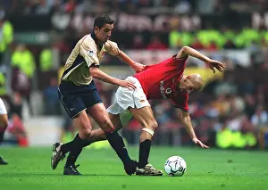 Man Utd V Arsenal Prints: Edu (Arsenal) Juan Sebastian Veron (Manchester United)