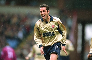 Edu Gallery: Edu celebrates scoring the 1st Arsenal goal