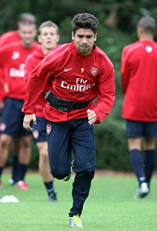 Eduardo (Arsenal). Arsenal Training Session. Arsenal Training Ground. London Colney Eduardo (Arsenal). Arsenal Training Session. Arsenal Training Ground. London Colney