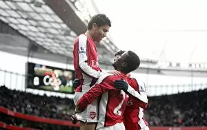 Arsenal v Burnley FA Cup 2008-9 Collection: Eduardo celebrates scoring Arsenals 2nd goal with