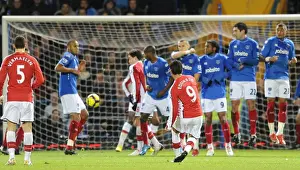 Eduardo shoots past the Portsmouth wall to score the 1st Arsenal goal. Portsmouth 1