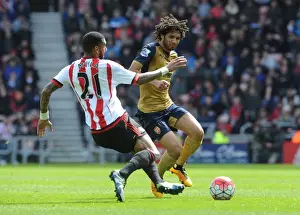 Sunderland V Arsenal 2015-16 Prints: Elneny vs M'Vila: A Premier League Showdown at Sunderland