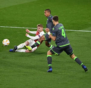Images Dated 8th November 2018: Emile Smith Rowe Faces Off Against Bruno Gasper and Sebastian Coates in Arsenal's Europa League