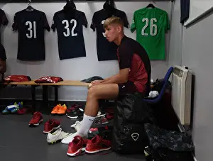 Emile Smith Rowe: Pre-Season Preparation in Arsenal Changing Room (2018)
