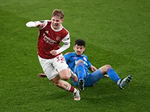 Emile Smith Rowe's Europa League Battle: Arsenal vs Olympiacos in Empty Emirates Stadium