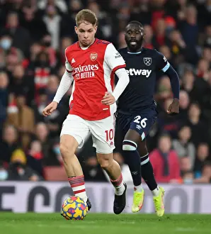 Arsenal V West Ham United 2021-22 Prints: Emile Smith Rowe's Slick Moves: Outwitting Masuaku in Arsenal's Premier League Victory