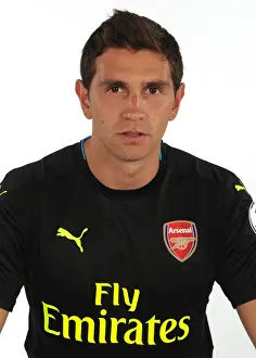 Emiliano Martinez at Arsenal's 2016-17 First Team Photocall