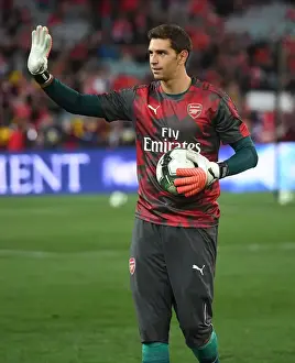 Emiliano Martinez: Arsenal's Star Goalkeeper in Action