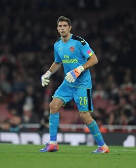 Images Dated 25th October 2016: Emiliano Martinez: Unbeatable Arsenal Goalkeeper in EFL Cup Victory over Reading (October 2016)