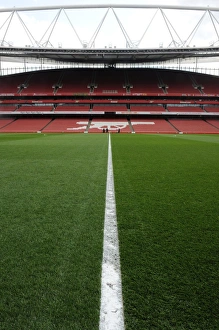 Arsenal V Reading 2012-13 Prints: Emirates Stadium: Arsenal vs. Reading, Premier League (2012-13)
