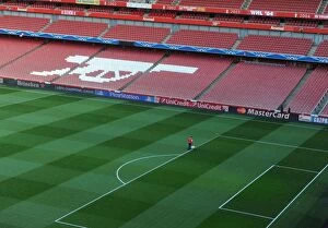 Images Dated 25th February 2015: Emirates Stadium: Arsenal's Prepared Pitch for Monaco Clash (2015)