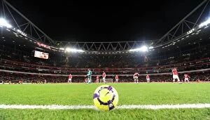 Images Dated 19th December 2009: Emirates Stadium before kick off. Arsenal 3: 0 Hull City, Barclays Premier league
