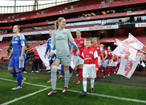 Emma Byrne (Arsenal Ladies) with the mascot. Arsenal Ladies 3:1 Chelsea Ladies Emma Byrne (Arsenal Ladies) with the mascot. Arsenal Ladies 3:1 Chelsea Ladies
