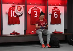 Arsenal Women V Chelsea Ladies - FA Cup Final 2018 Prints: Emma Mitchell of Arsenal Preparing for FA Cup Final Showdown Against Chelsea Ladies