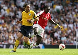 Images Dated 16th August 2008: Emmanuel Adebayor (Arsenal) Jonathan Greening (WBA)