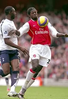 Arsenal v Tottenham 2006-07 Collection: Emmanuel Adebayor (Arsenal) Ledley King (Tottenham)