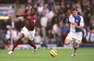 Images Dated 28th February 2006: Emmanuel Adebayor (Arsenal) Ryan Nelsen (Blackburn)