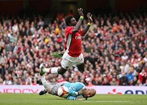 Arsenal V Everton 2008-9 Prints: Emmanuel Adebayor (Arsenal) Tim Howard (Everton)