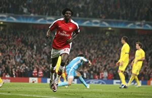 Adebayor Emmanuel Collection: Emmanuel Adebayor celebrates scoring the 2nd Arsenal goal