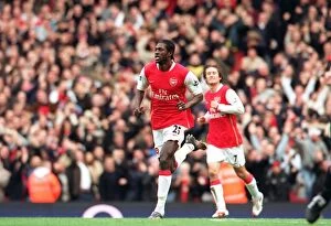 Images Dated 2nd December 2006: Emmanuel Adebayor celebrates scoring Arsenals 1st goal