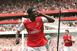 Images Dated 2nd September 2007: Emmanuel Adebayor celebrates scoring Arsenals 1st goal