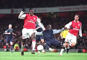 Images Dated 30th January 2007: Emmanuel Adebayor and Jeremie Aliadiere (Arsenal) Abdoulaye Faye (Bolton)