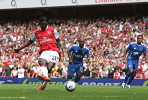 Images Dated 2nd September 2007: Emmanuel Adebayor scores Arsenals 1st goal from penalty spot