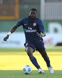 Szombathelyi Haladas V Arsenal 2009-10 Prints: Emmanuel Eboue in Action: Arsenal's Dominant 5-0 Pre-Season Win Over Szombathelyi (July 2009)
