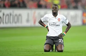 Emmanuel Eboue in Action: Arsenal's Triumph over Standard Liege in UEFA Champions League (16/9/2009)