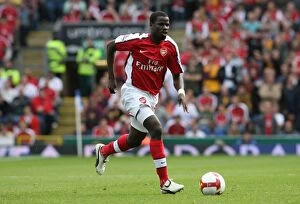 Blackburn Rovers v Arsenal 2008-9 Collection: Emmanuel Eboue (Arsenal)
