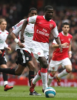 Arsenal v Liverpool 2007-08 Collection: Emmanuel Eboue (Arsenal)