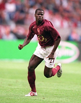 Emmanuel Eboue (Arsenal). Arsenal 2: 1 Porto. The Amsterdam Tournament