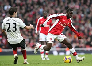 Arsenal v Fulham 2008-9 Gallery: Emmanuel Eboue (Arsenal) Clint Dempsey (Fulham)
