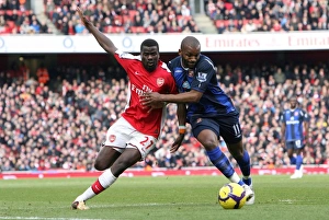 Emmanuel Eboue (Arsenal) Darren Bent (Sunderland). Arsenal 2:0 Sunderland Emmanuel Eboue (Arsenal) Darren Bent (Sunderland). Arsenal 2:0 Sunderland